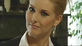 Nettes Mädchen mit P ...