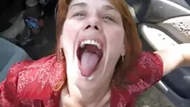 Zwei Frauen schleife ...