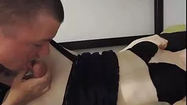 - Bikini-Frauen Klam ...